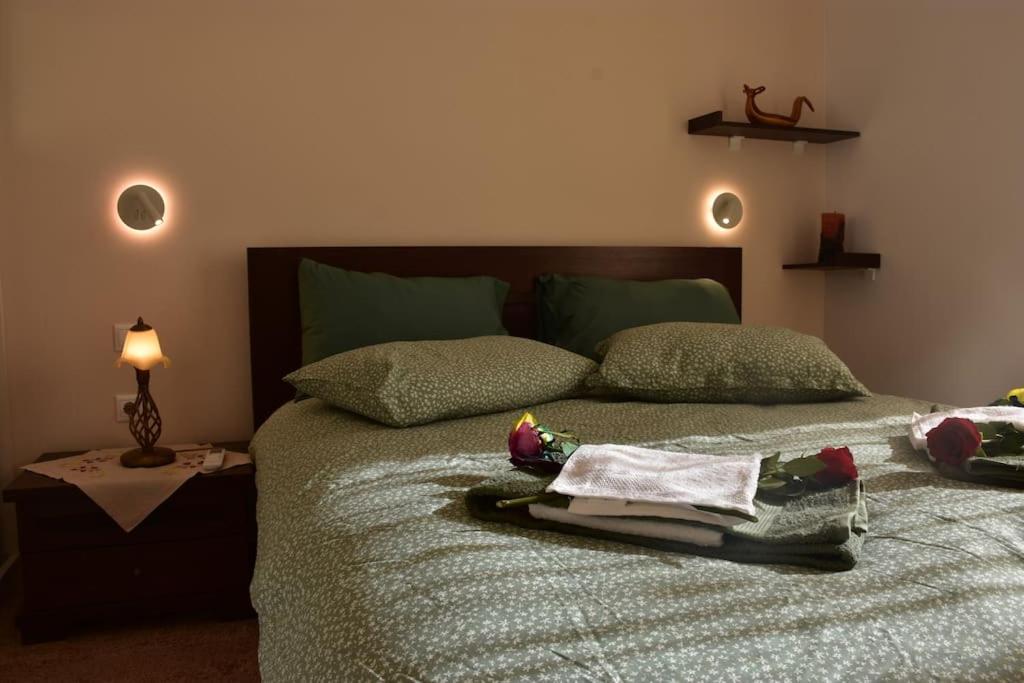 Seashell Apartment -Near The Beach Artemida  Bagian luar foto