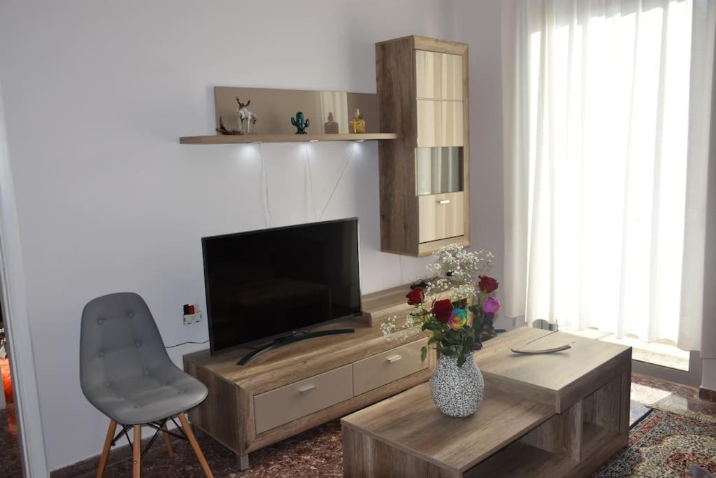 Seashell Apartment -Near The Beach Artemida  Bagian luar foto